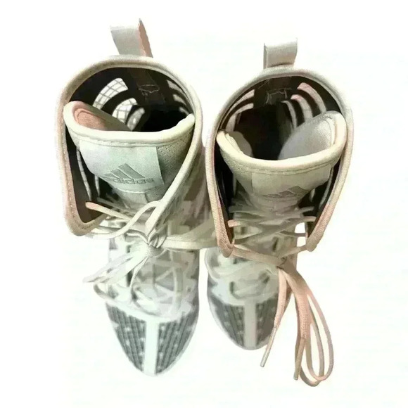 Adidas Unisex Adult Hog 4 Boxing Shoe. Pre Owned. Like New. Worn once inside - Picture 4 of 8